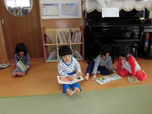 �����Ɛi��