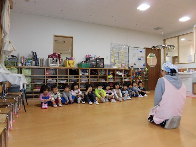 �����Ɛi��