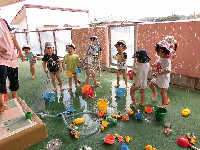水遊び2歳児